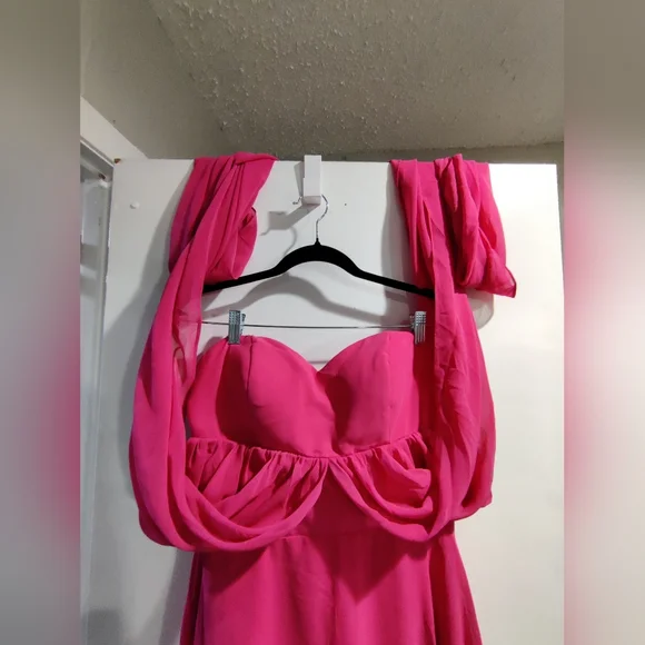 Chic Backless Pink Halter Dress - Picture 5 of 6